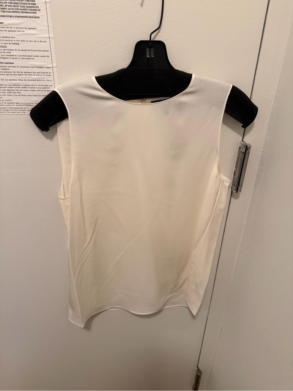 Theory Women’s Ivory Shell Top in Silk Georgette, Small, NWT, $225 retail